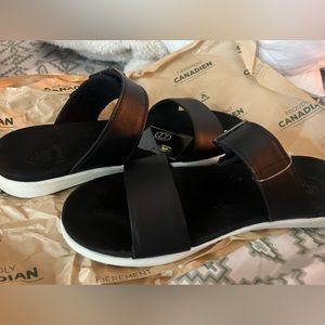 Ladies Kamik slides size 8